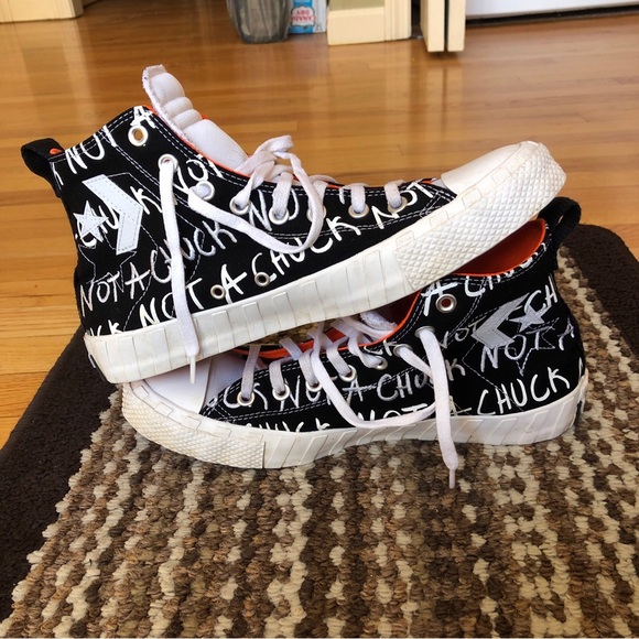 Mens High-Top converse Sneakers - Black and White - Picture 2 of 13
